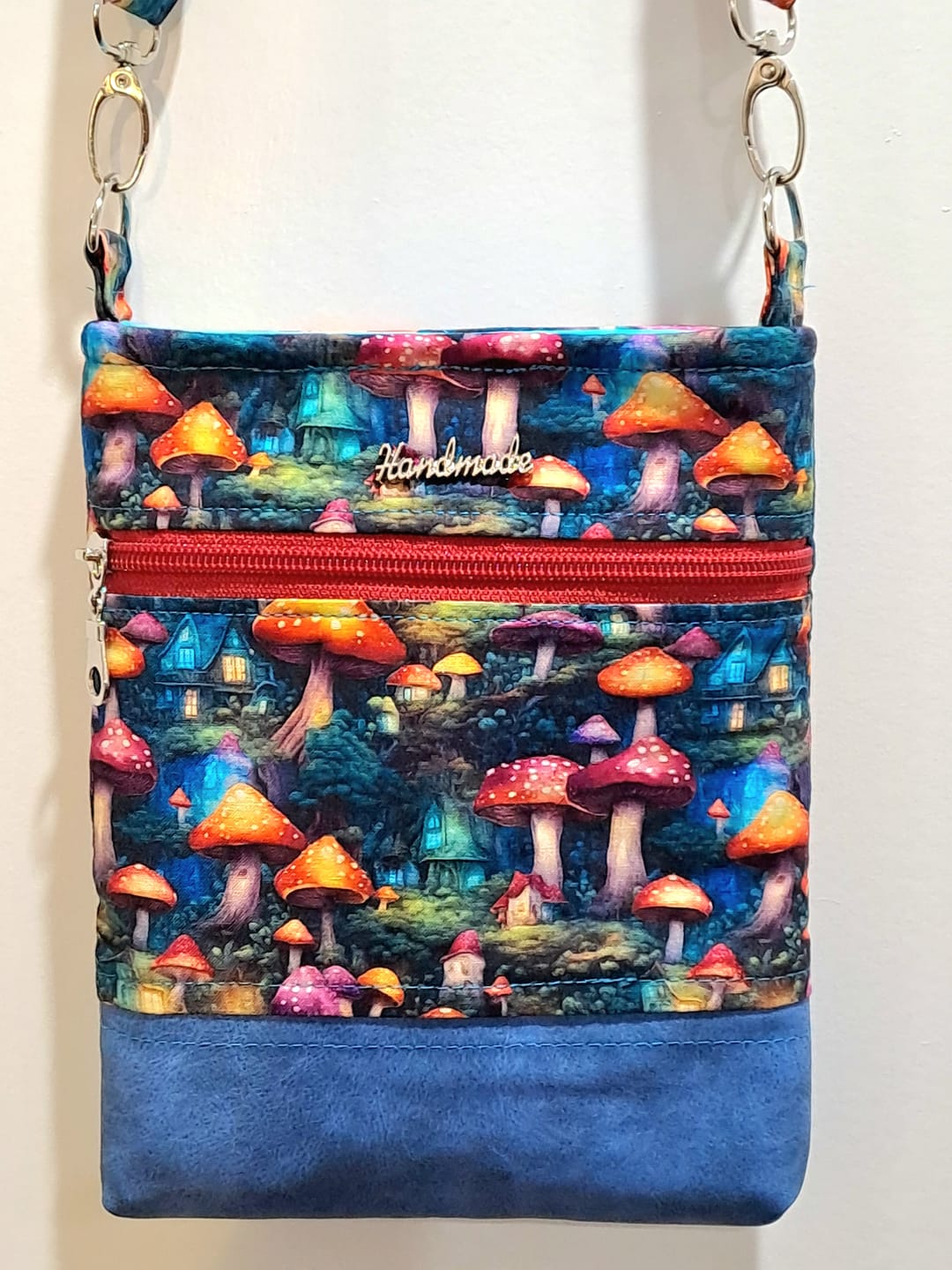 Customer photo review of Wanderlust Phone Bag Pattern