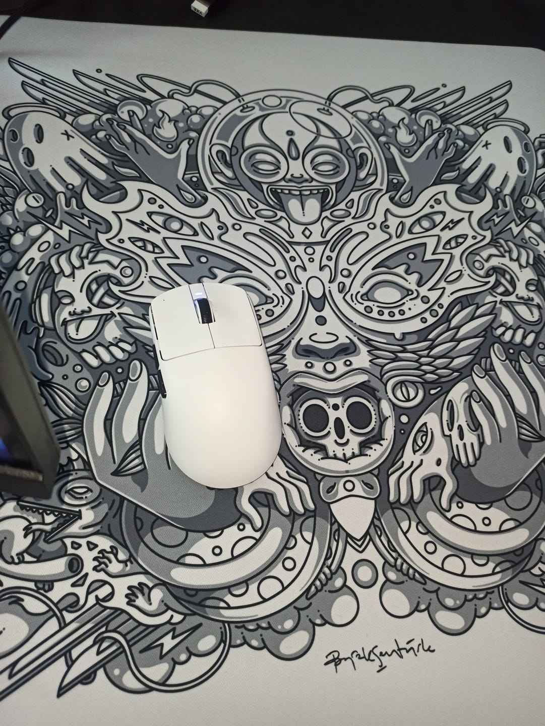 Customer photo review of Wraith Spirit of Aim Pro Mousepad