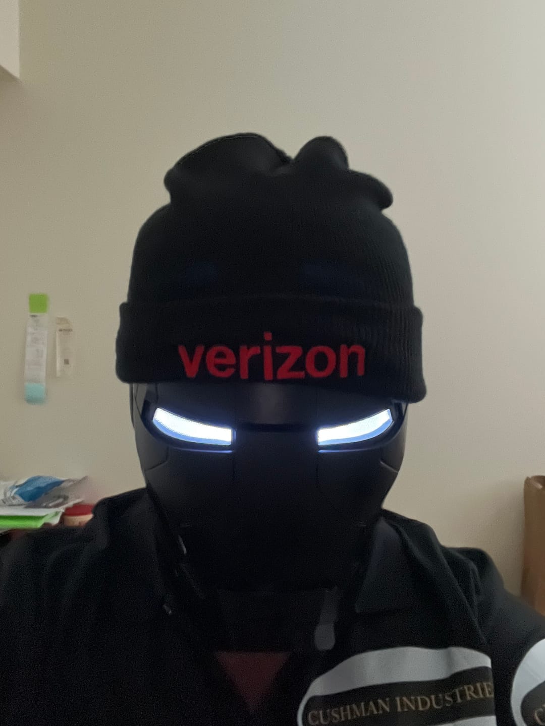 Customer photo review of ironman MK 5 Black Edition Helmet | 1:1 Wearable Collectible with Voice | Touch & Remote Control, LED Eyes & Realistic Sound Effects – Cosplay & Display Prop Gift for Adults and Teens