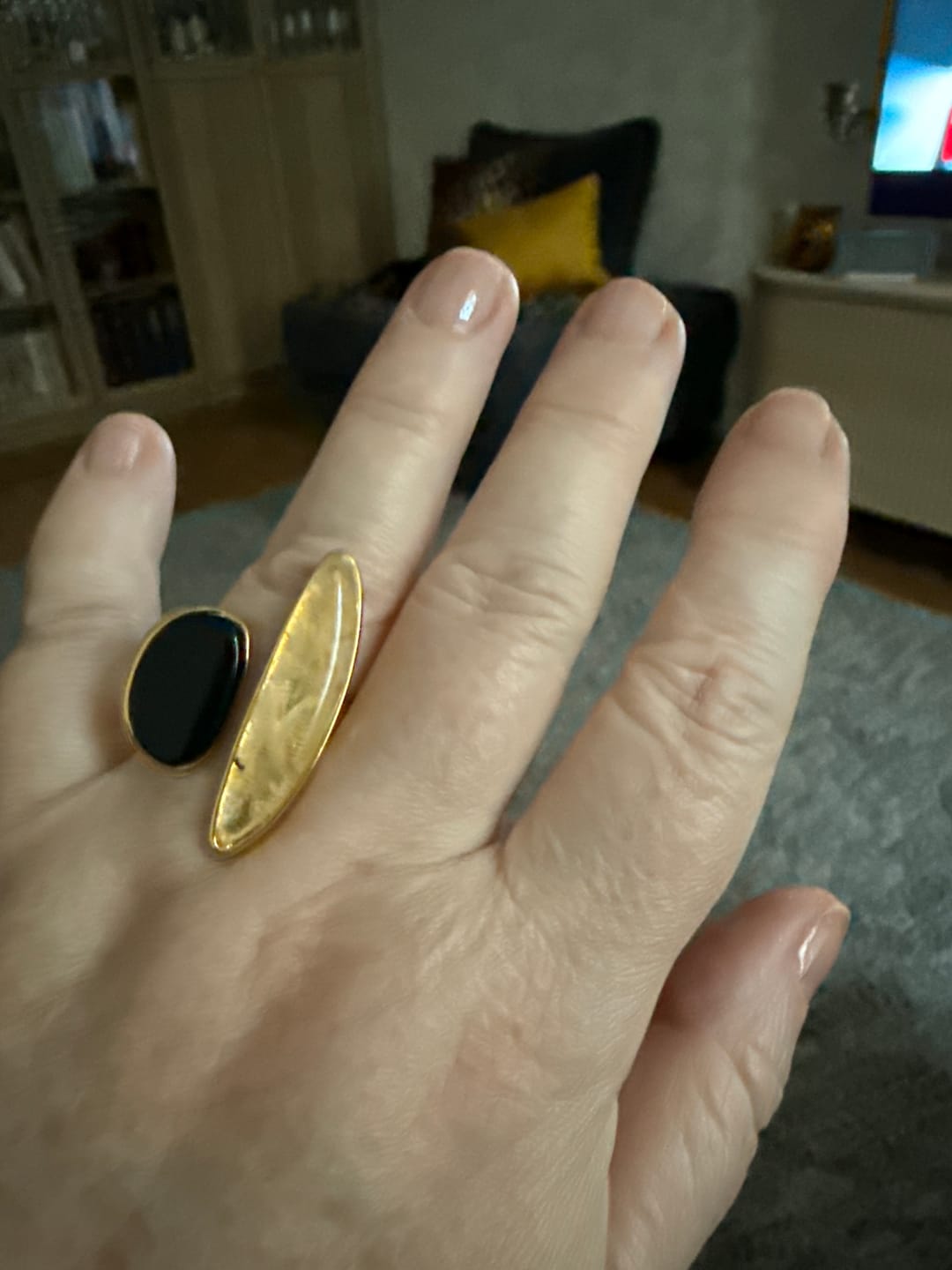 Customer photo review of Octavia’s Opulence Natural Agate Vintage Open Ring