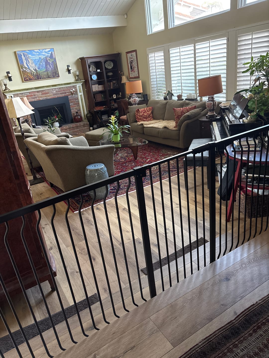 Customer photo review of FairyBaby 40" Extra Tall Auto Close Big Dog Gate