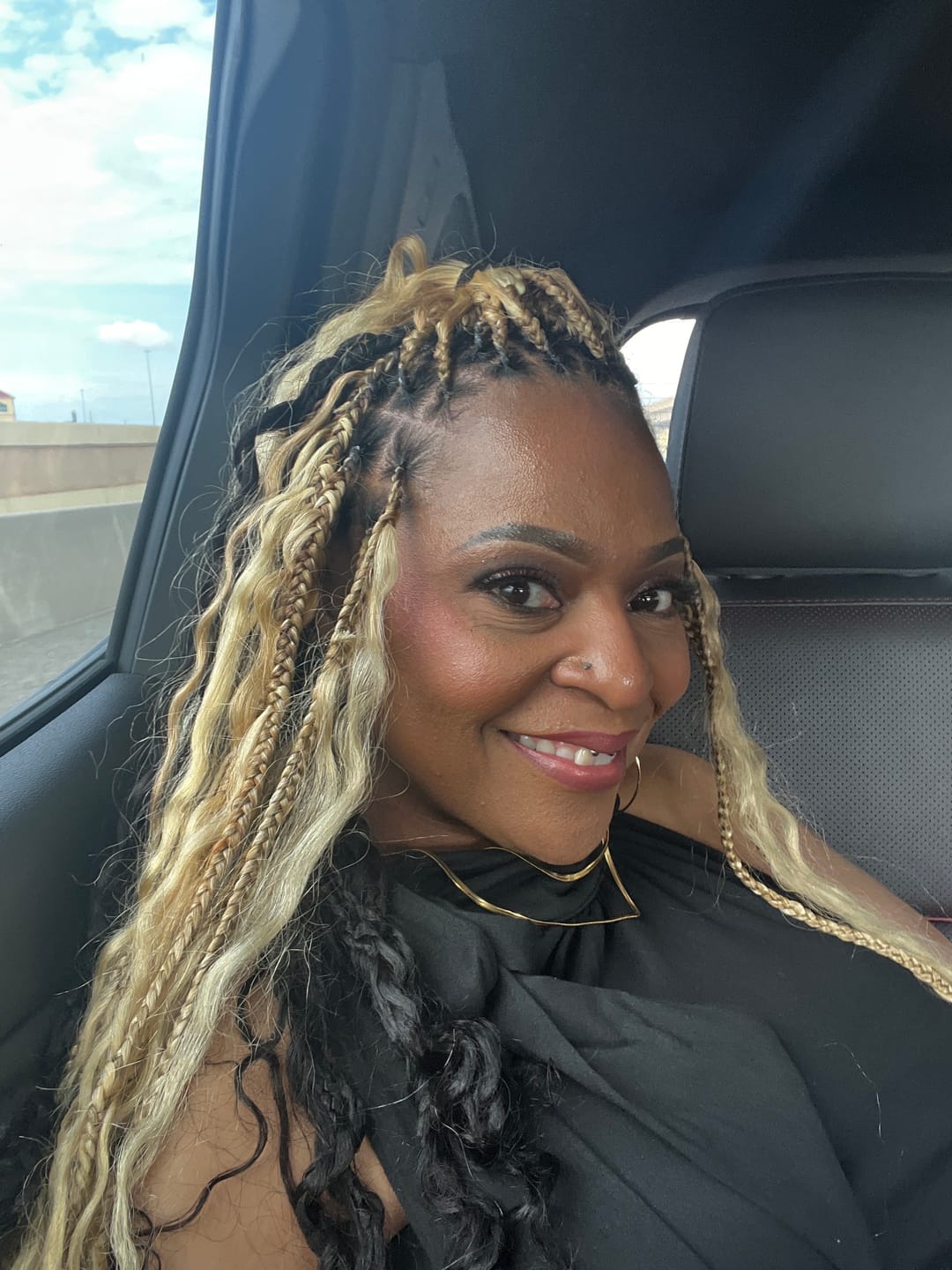 Customer photo review of #27/#613 Piano Color Deep Wave Bulk Hair Extensions for Braiding