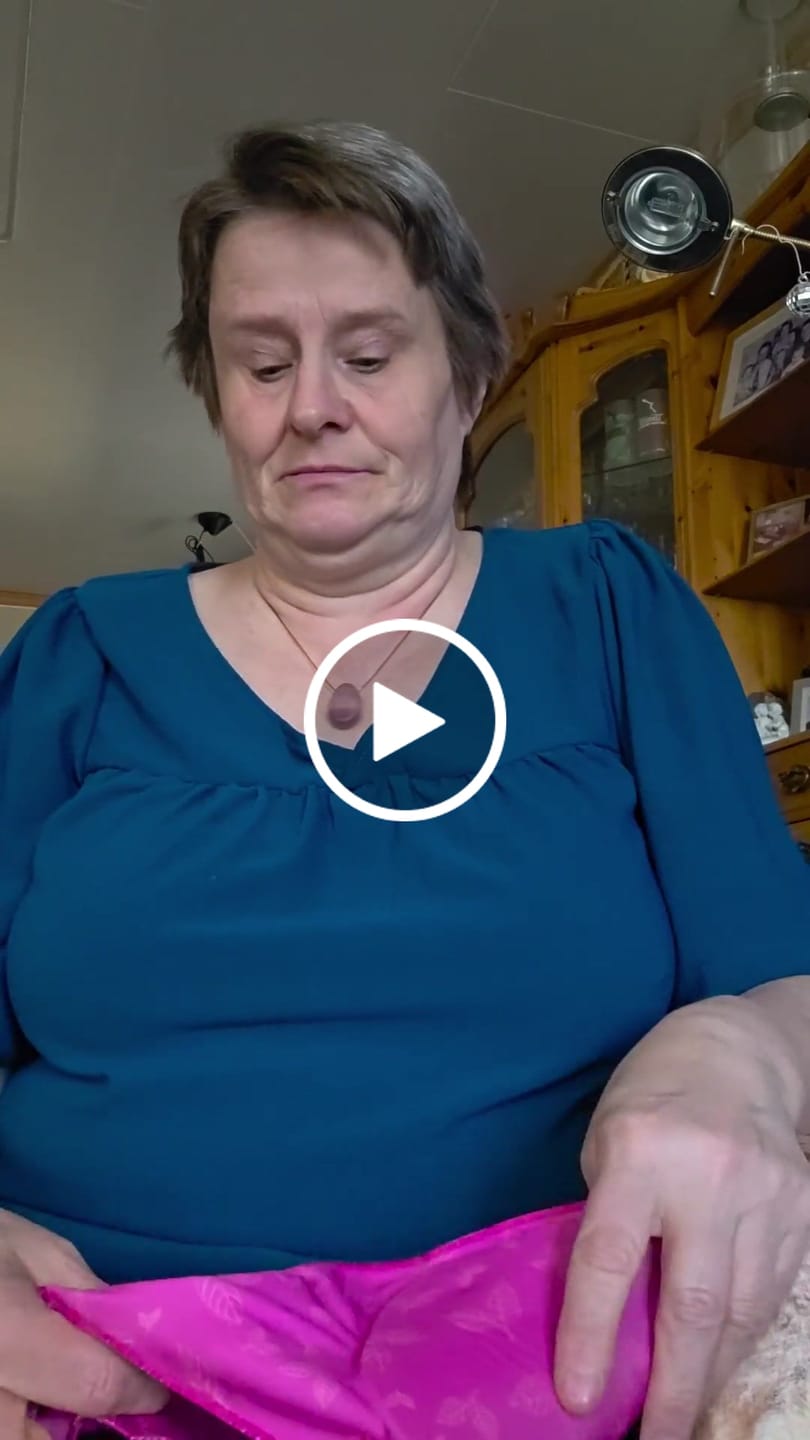 Customer video review of HappyVibes™ TerapiKrage Pro