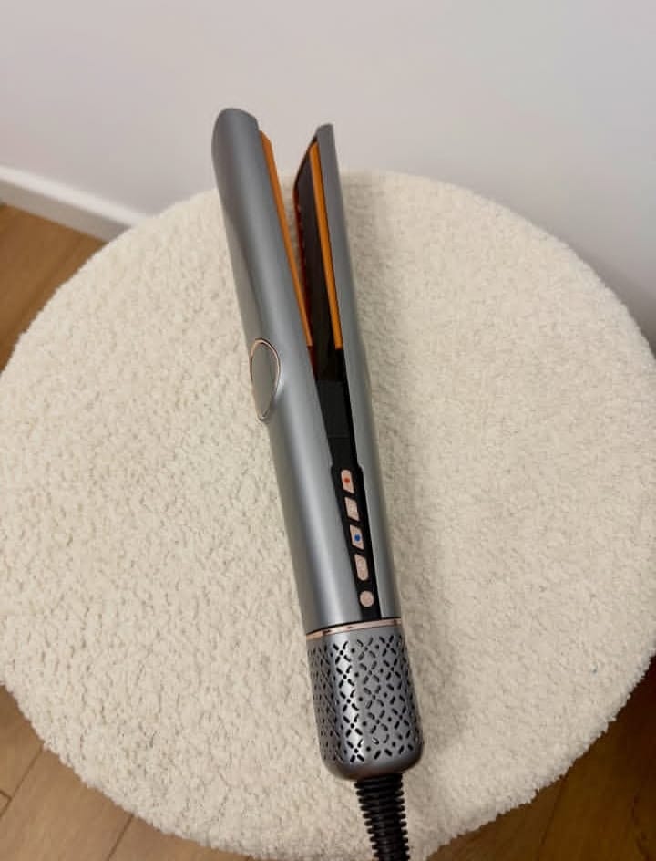 Customer photo review of Novaa® Airstraight - Lisseur Séchant à air sans plaques chauffantes - Nickel/Cuivré