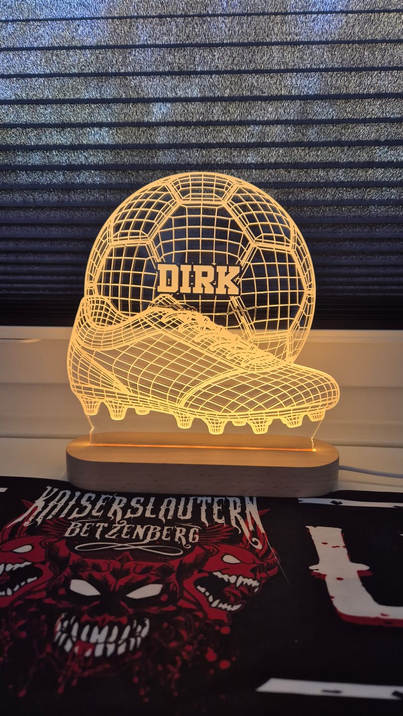 Customer photo review of 3D Fußball mit Fußballschuh Lampe