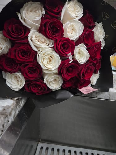Customer photo review of White & Red Bouquet