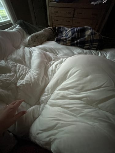Customer photo review of MarshMellow Comforter