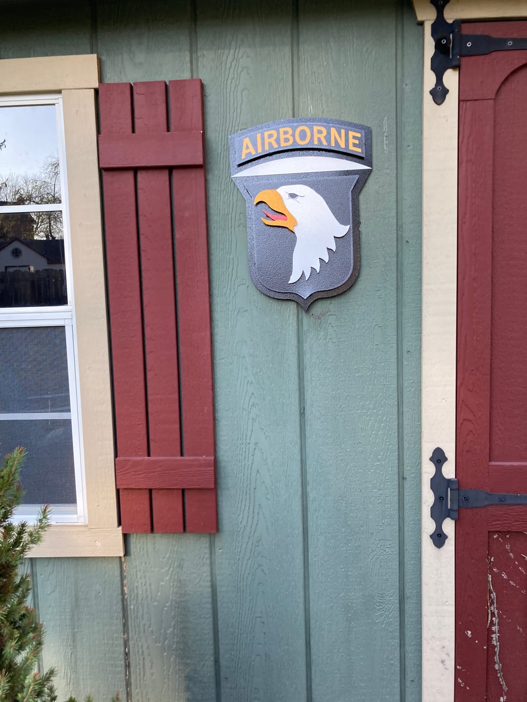 Customer photo review of US Army 101st Airborne Patch 3D Metal Wall Art