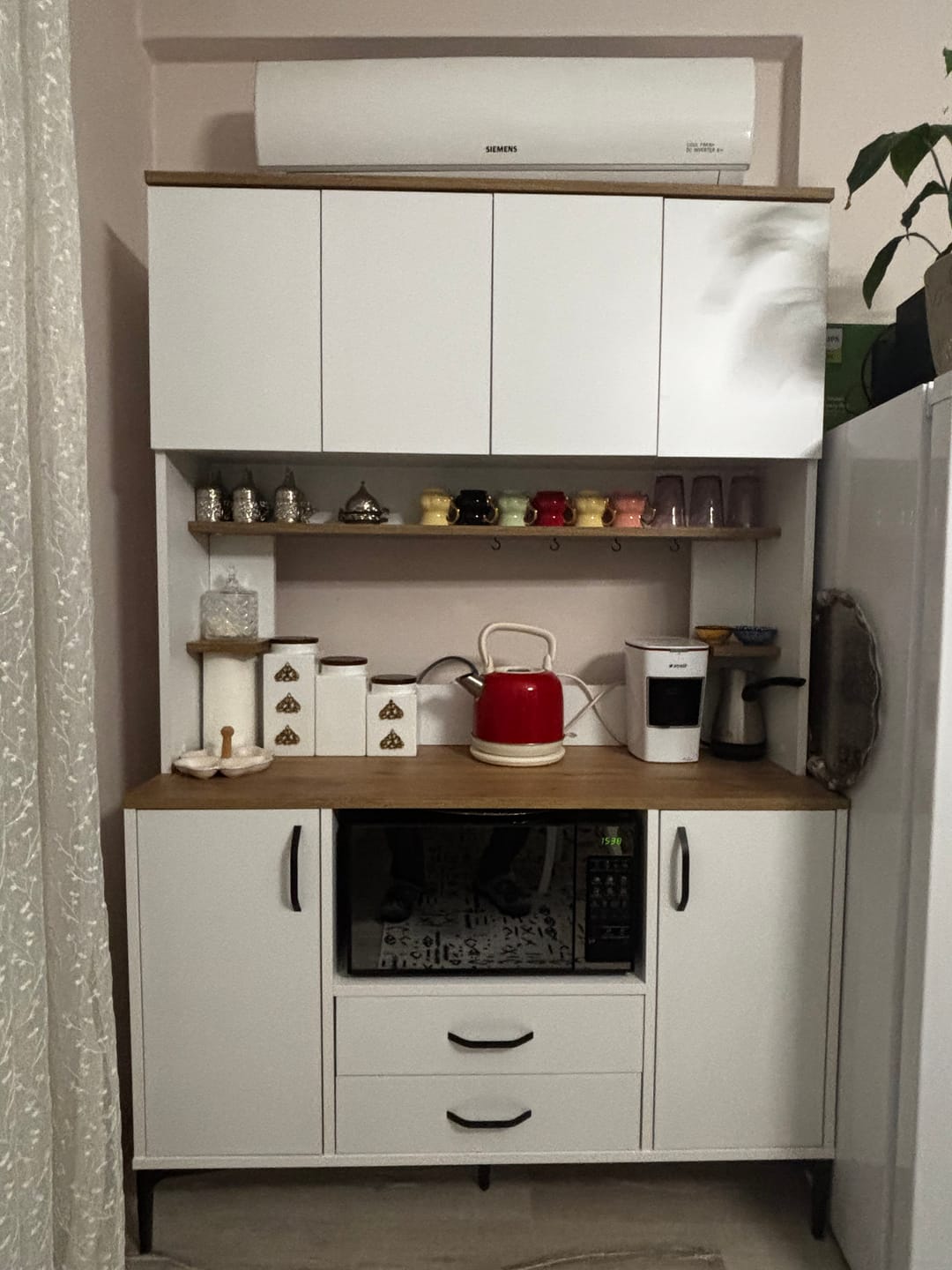 Customer photo review of Rani JE168 Çok Amaçlı Dolap 6 Kapaklı 2 Çekmeceli Kiler Mutfak Dolabı Beyaz - Sepet Ceviz