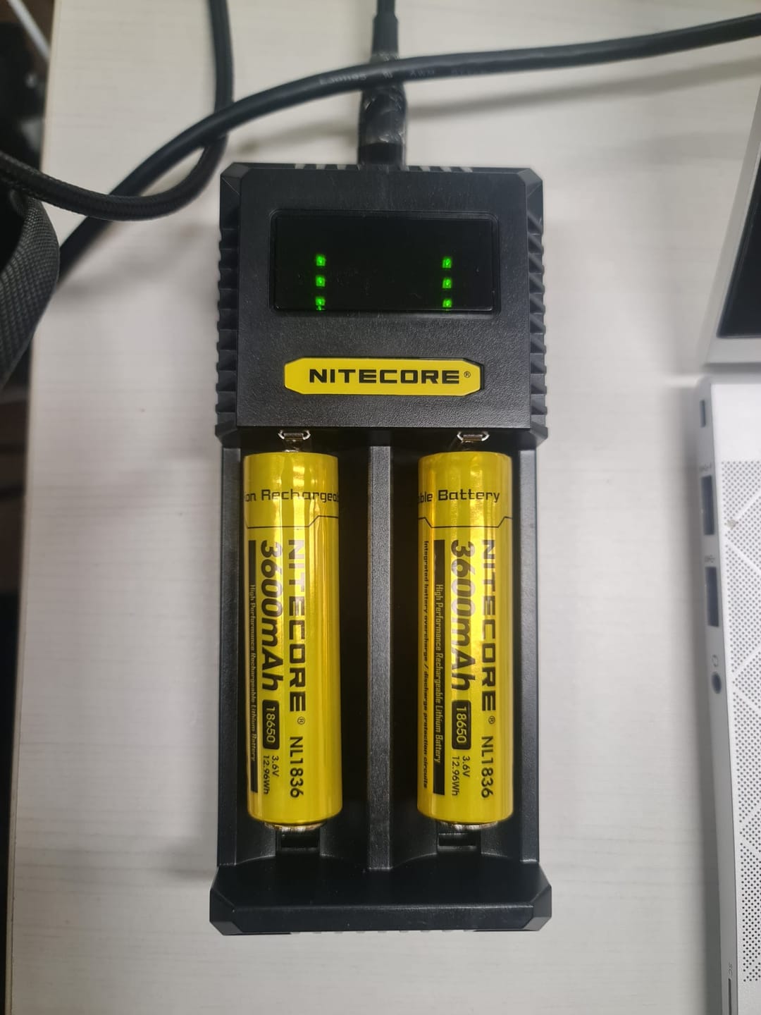 Customer photo review of Ci2 Charger (USB-C 3A 18W)