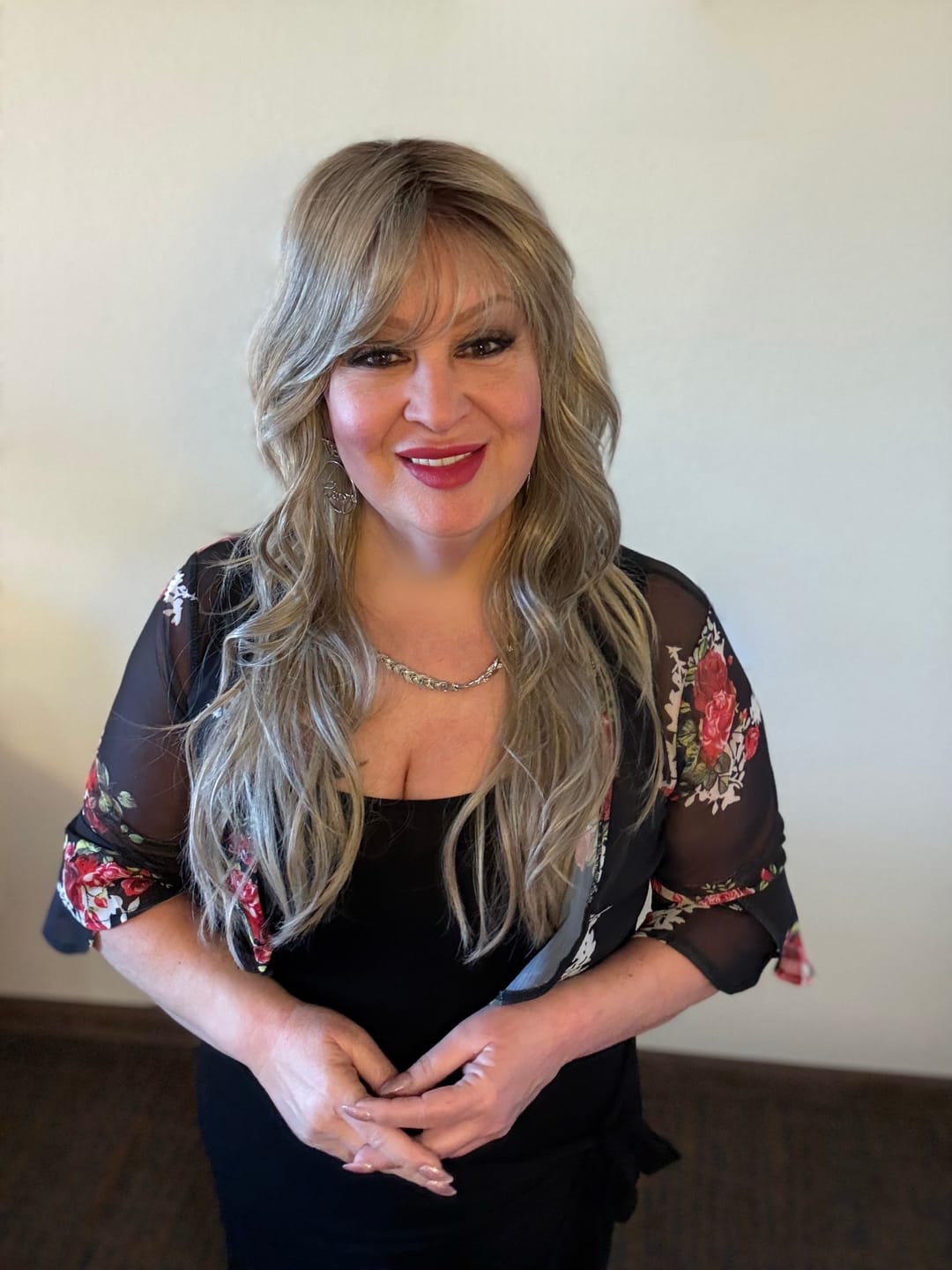 Customer photo review of SMOKE SHOW - Soft Beige Blonde
