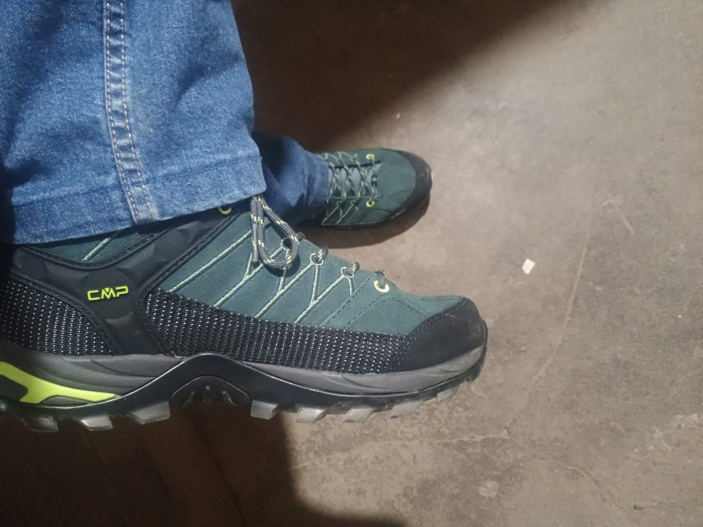 Customer photo review of Zapato Hombre  Rigel Mid