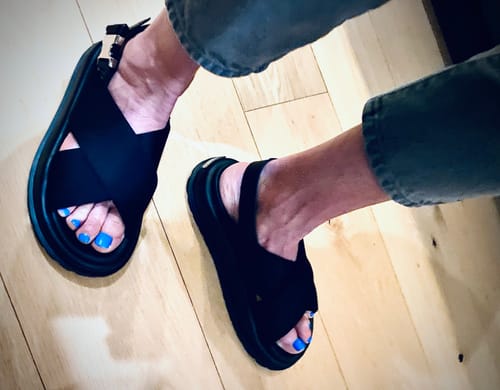 Customer photo review of Alonso Black
