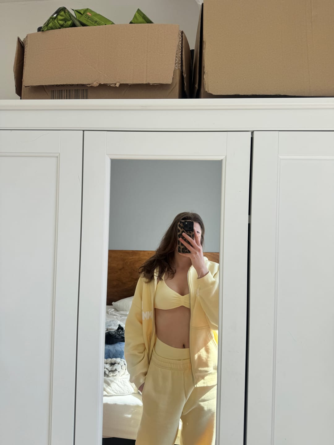 Customer photo review of GATED COMMUNITY ZIP HOODIE BUTTER YELLOW