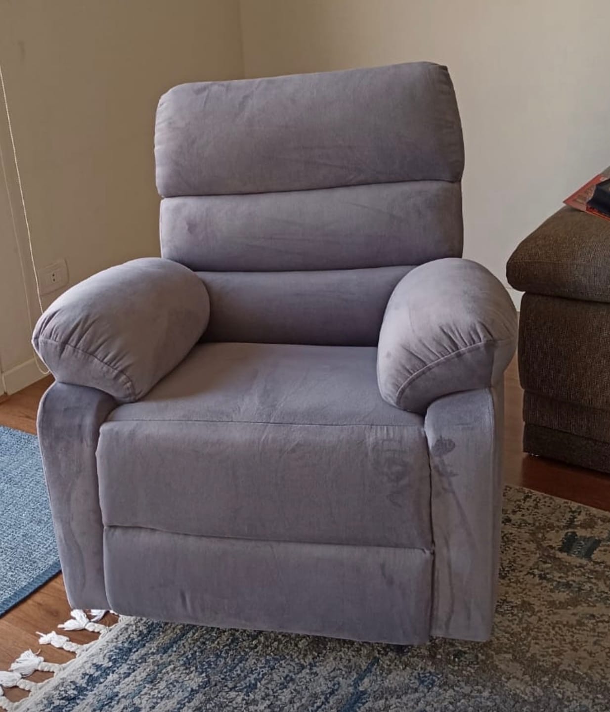 Customer photo review of Razy- Lazy Boy Chair