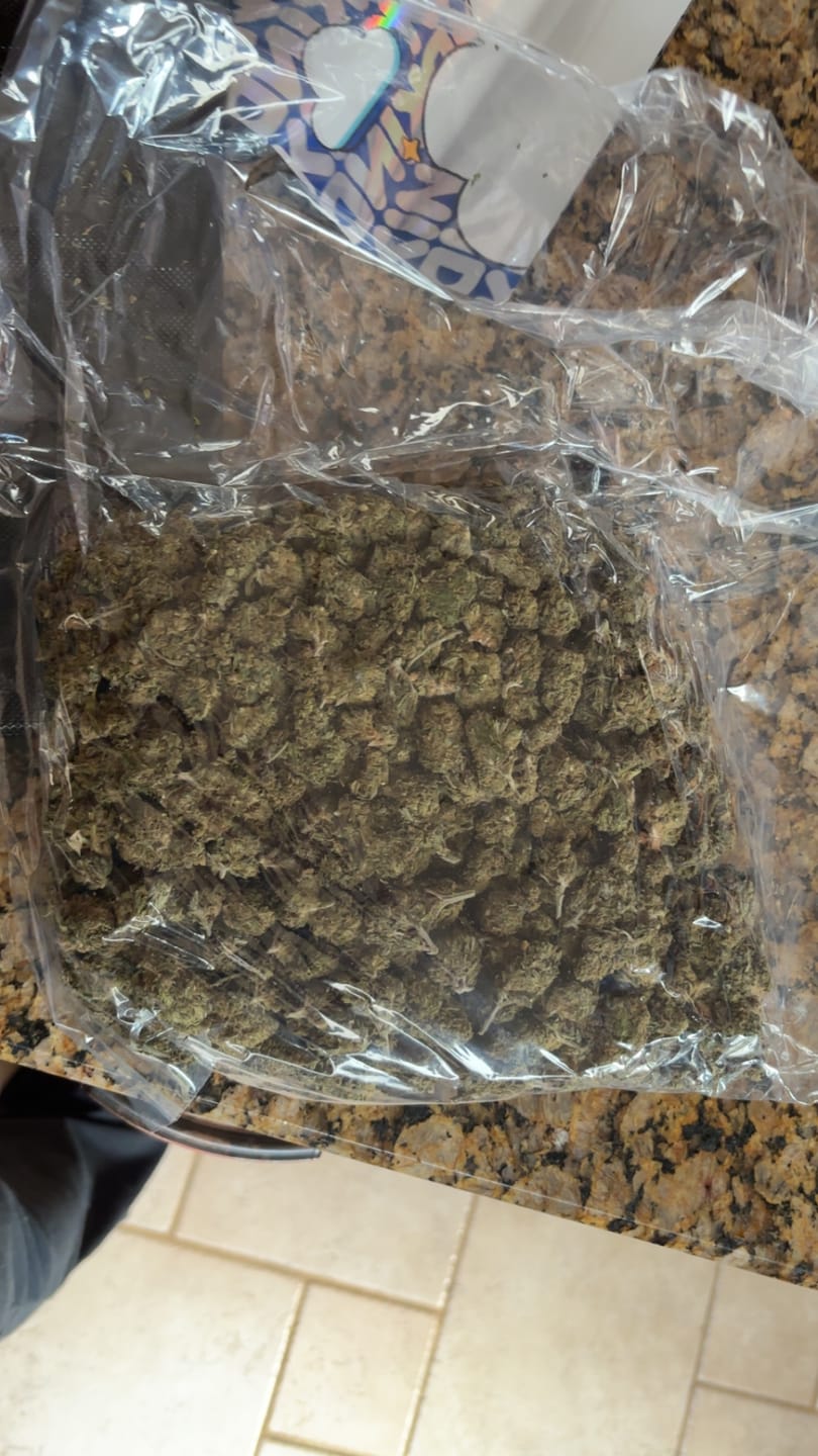 Customer photo review of Maui Wowie - Bulk - Sativa
