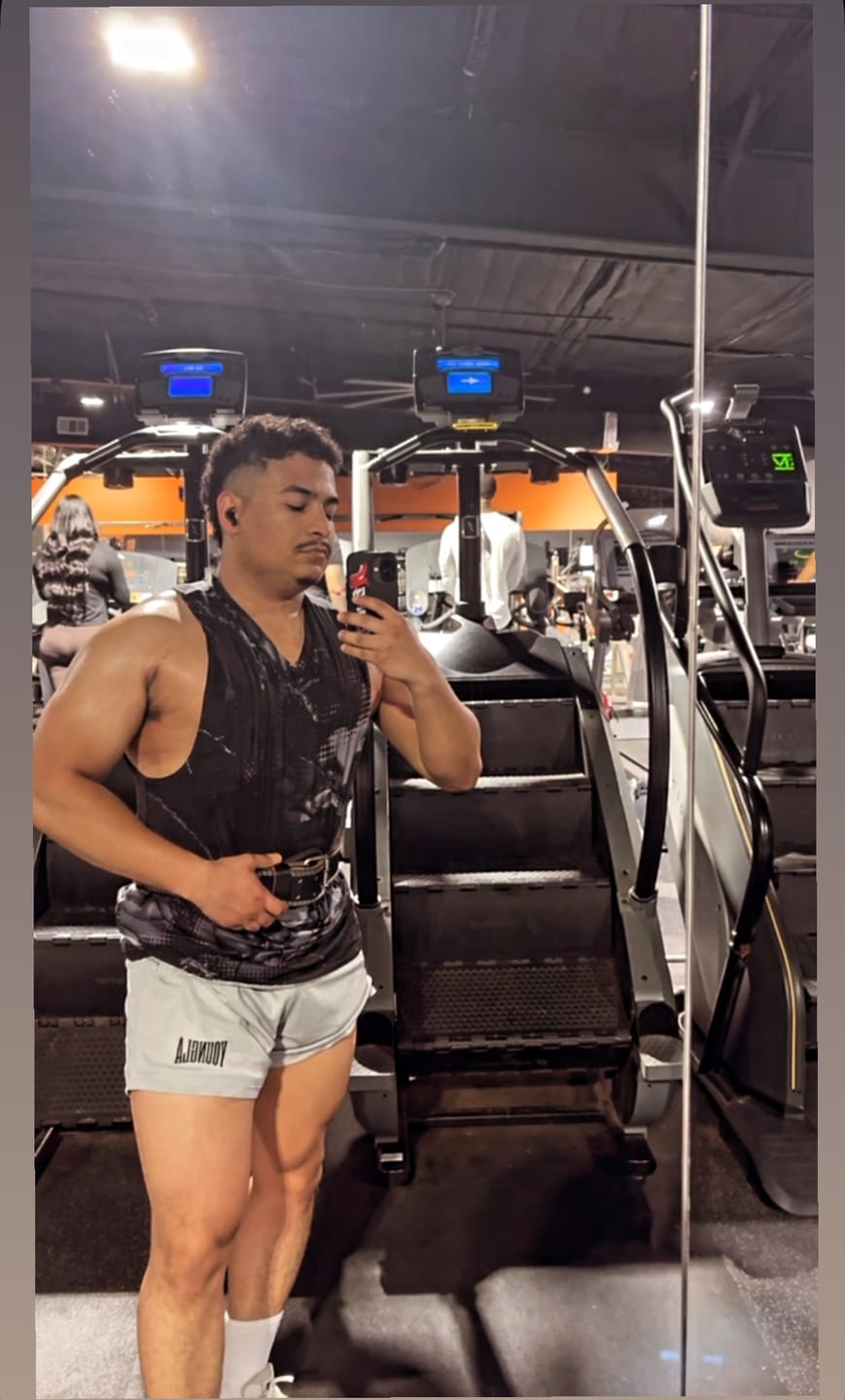 Customer photo review of 3065 - RunTech Camo Tanks