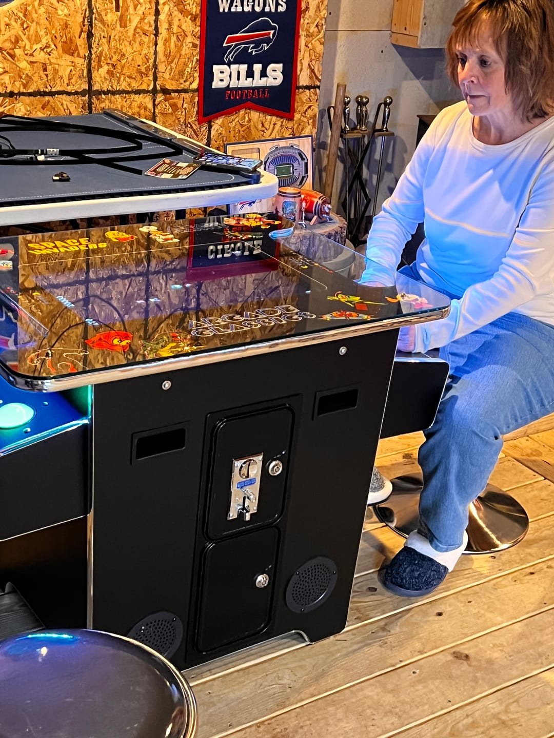 Customer photo review of Cocktail Arcade Machine 412 w/ Track Ball - Blk retro