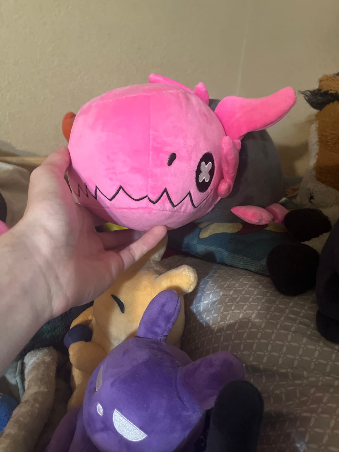 Customer photo review of Rain World - Glowing Pink Lizard Plush