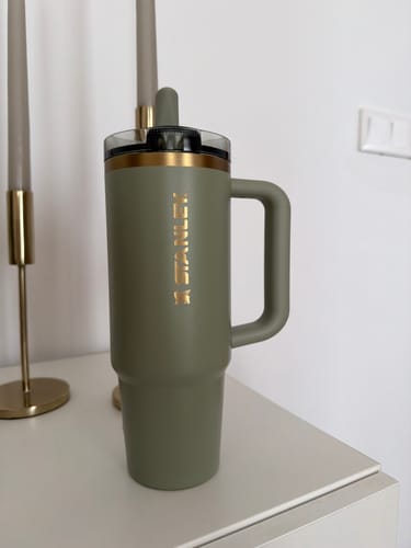 Customer photo review of The Quencher ProTour Flip Straw Tumbler | 30 OZ | 0.88L (Juniper) - disponivel em Portugal