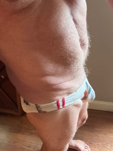 Customer photo review of 4 Pack Men's Low-Rise Printed U-Pouch Mesh for Breathability Briefs