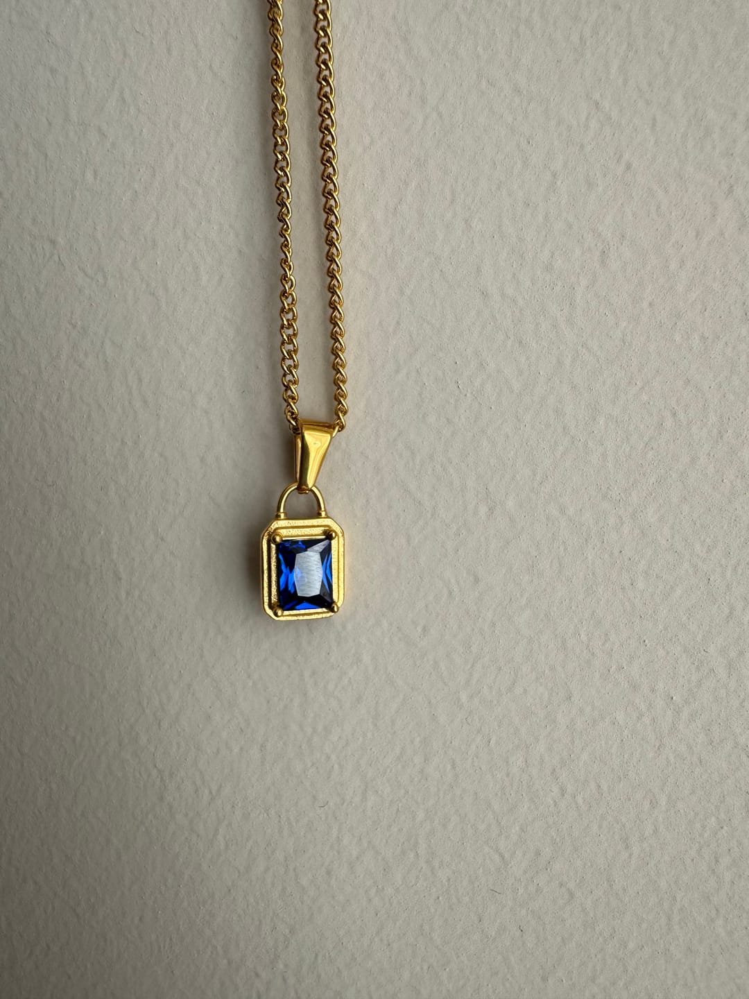 Customer photo review of Azure (Gold)
