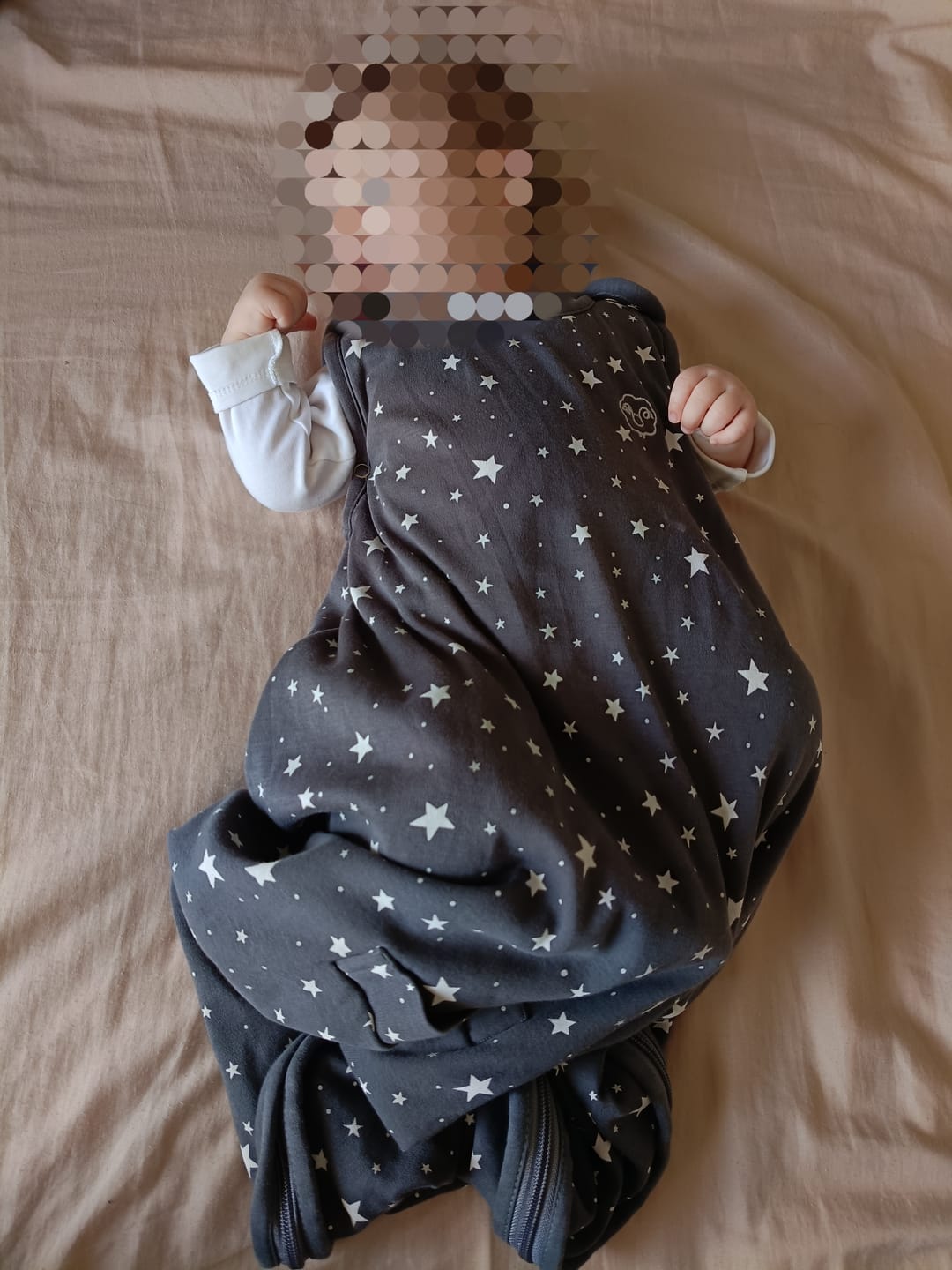 Customer photo review of 4 Season® Ultimate Baby Sleep Bag, Merino Wool & Organic Cotton, Star Gray