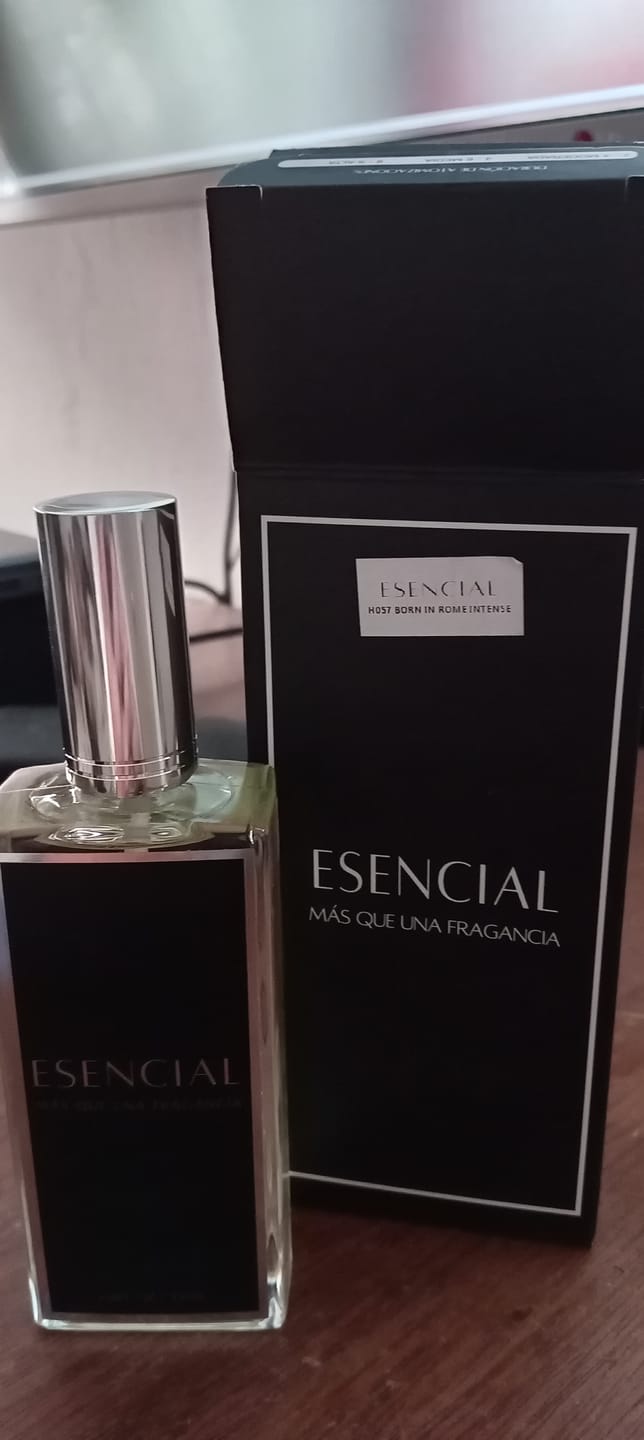 Customer photo review of H057 Inspirado en: Valentino Uomo Born In Roma Intense - Valentino