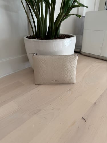 Customer photo review of Zip Pouch 8 Oat Croc