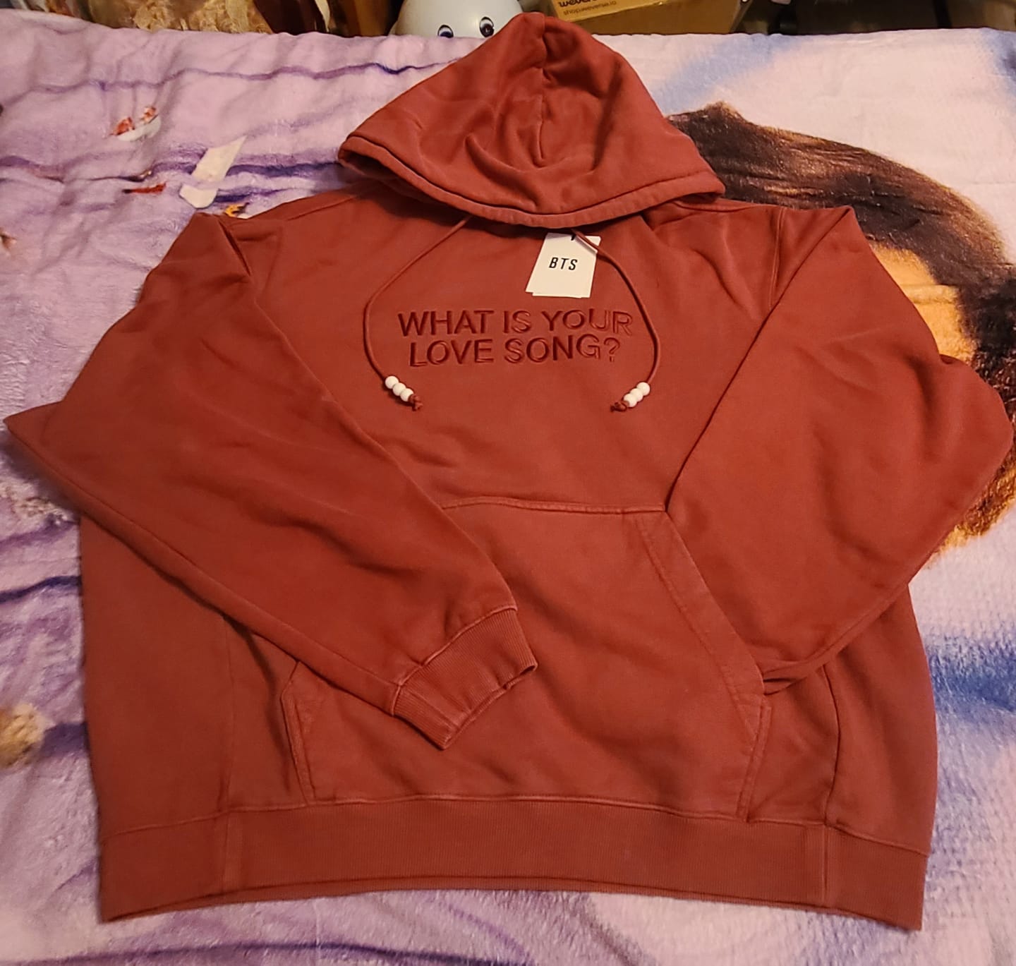 Customer photo review of [2ND PRE-ORDER] BTS - ARIRANG OFFICIAL MD HOODIE RED