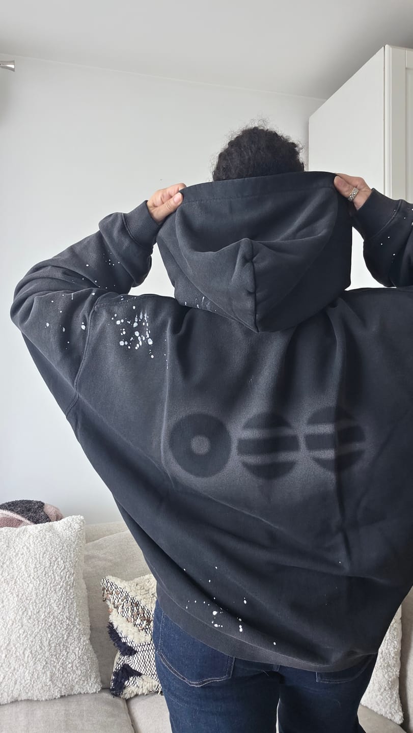 Customer photo review of [2ND PRE-ORDER] BTS - ARIRANG OFFICIAL MD HOODIE BLACK