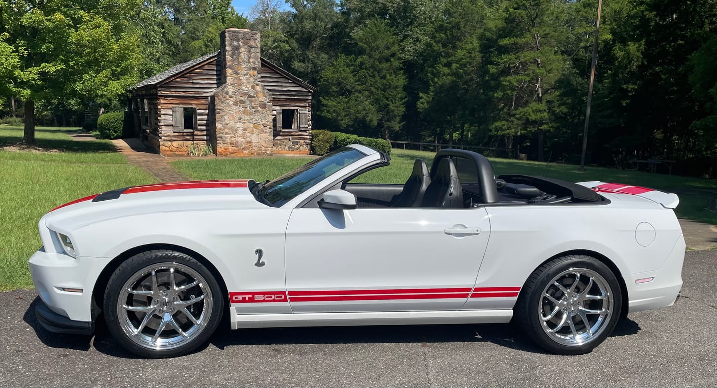 Customer photo review of Pedal Commander for Ford Mustang