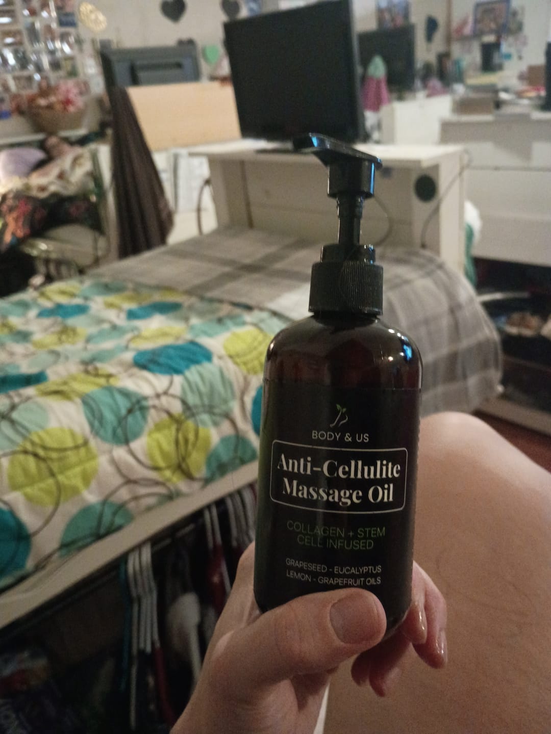 Customer photo review of Anti Cellulite Massage Brush