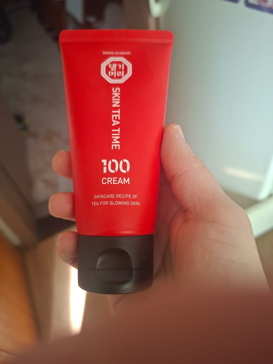 Customer photo review of Хидратиращ крем Шизандра против бръчки с фитоестрогени Doori Skin Tea Time 100 Cream