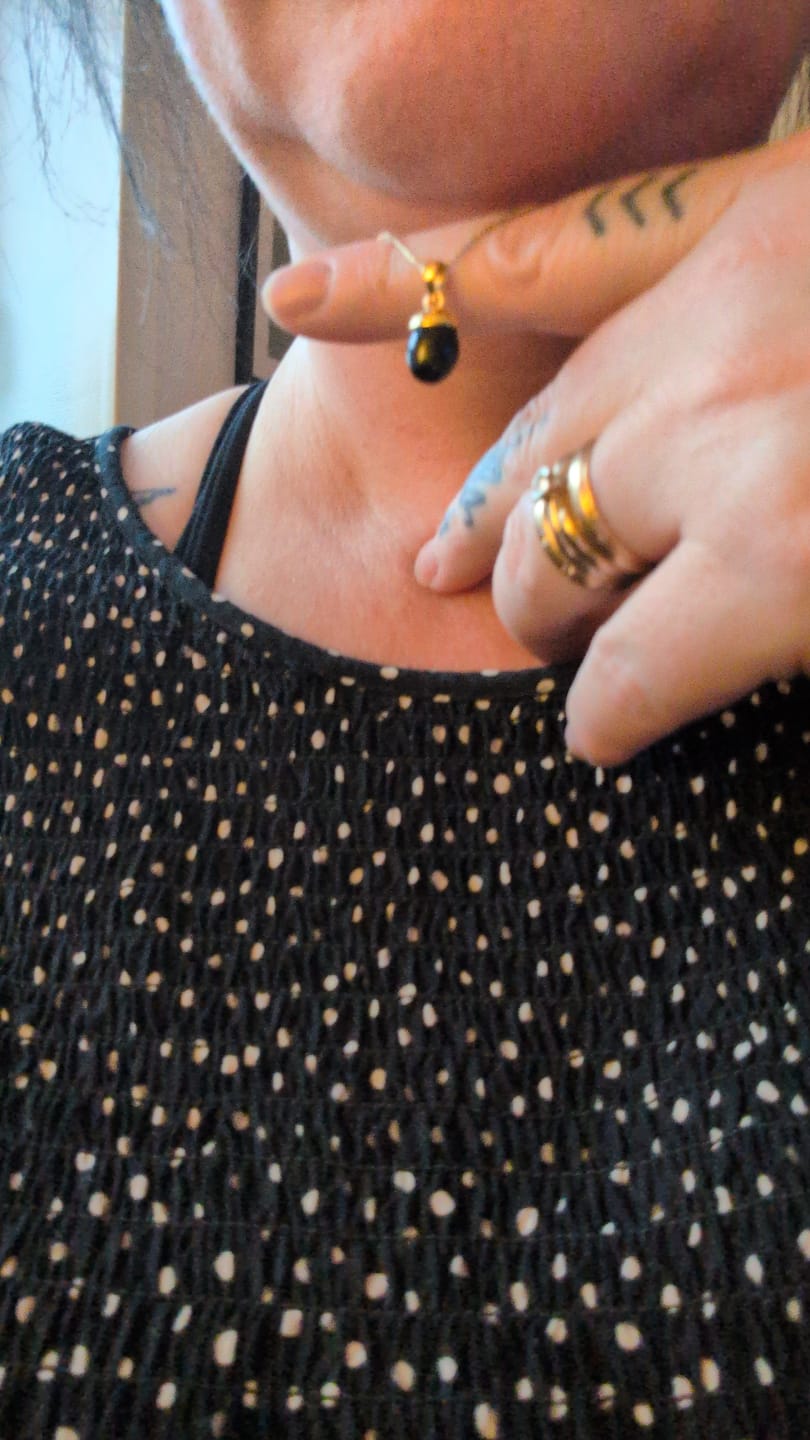 Customer photo review of Berlock Trumlad Svart Onyx Guld