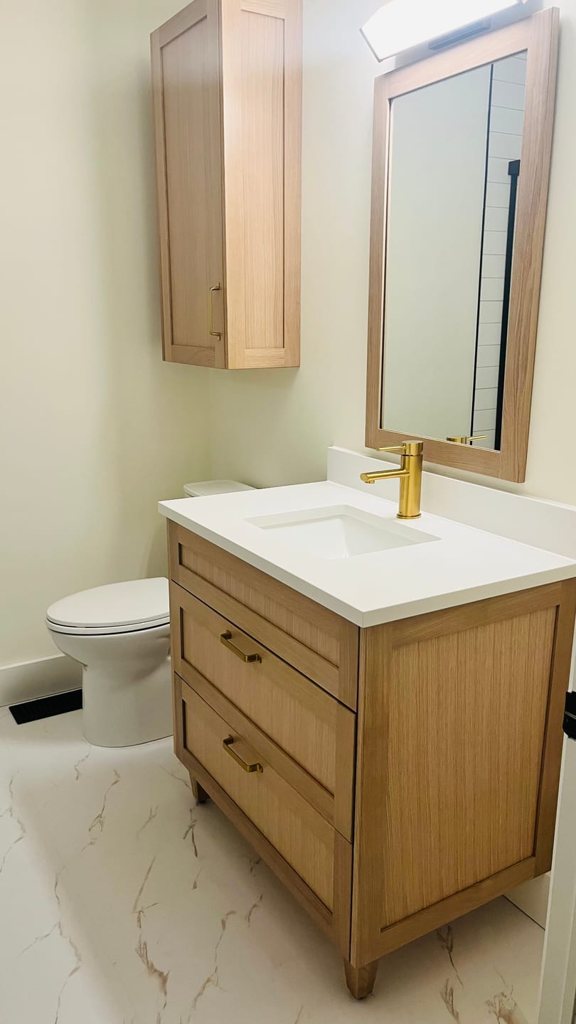 Customer photo review of White Oak Mirror 22"