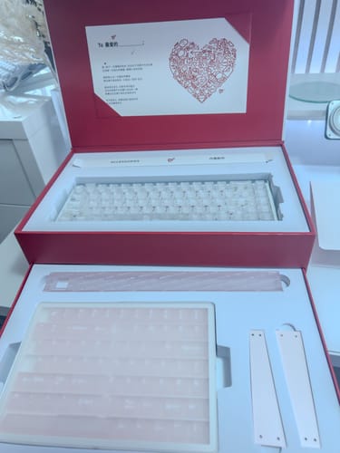 Customer photo review of MelGeek MADE68 Ultra+ Valentine's Day Special Gift Box