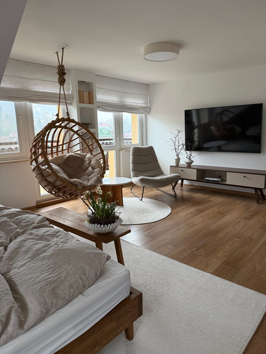 Customer photo review of Cassie Flat Fold Linen Blend Cordless Custom Roman Shade