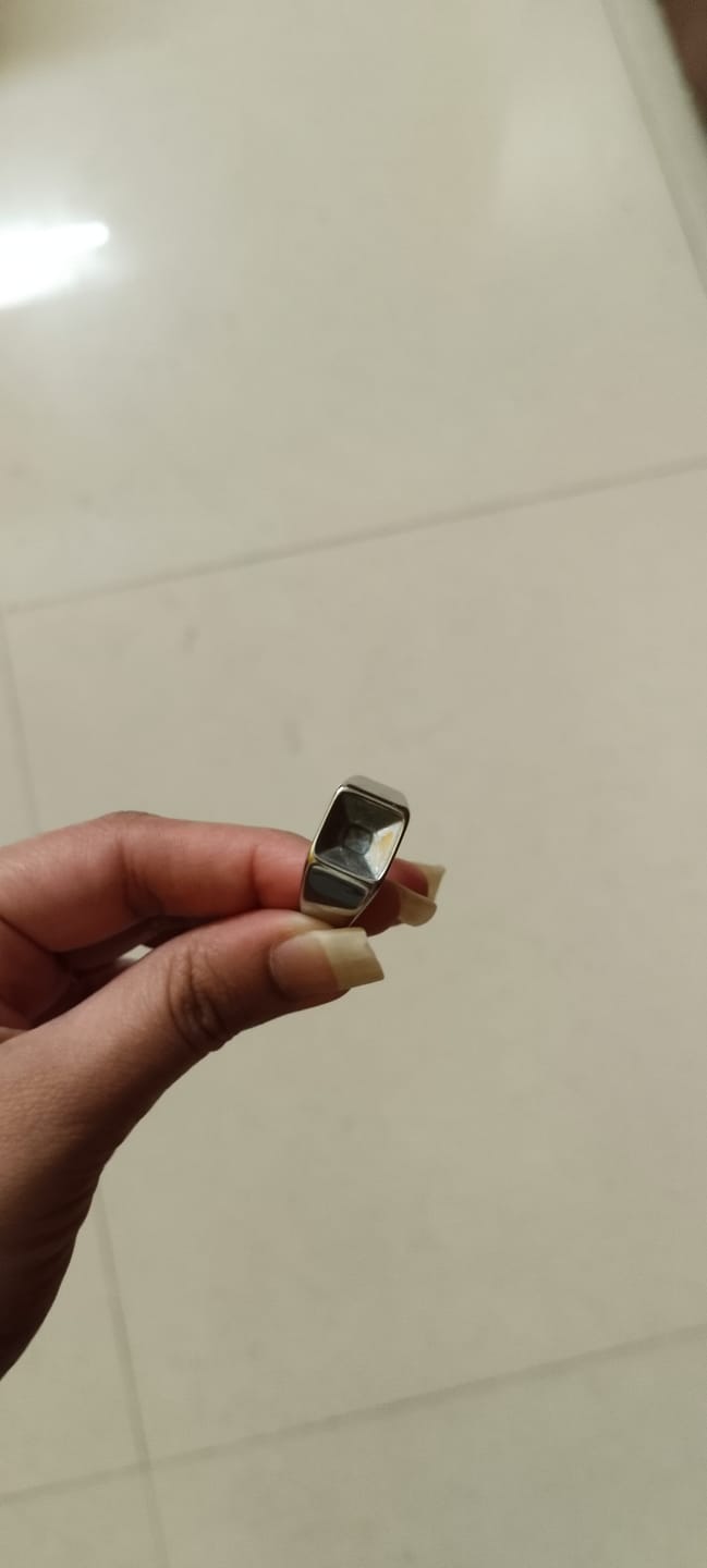 Customer photo review of Bold Sleek Edge Signet Ring