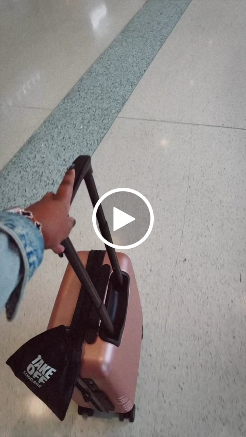 Customer video review of Personal Item Suitcase 3.0+ (GREEN Tab)