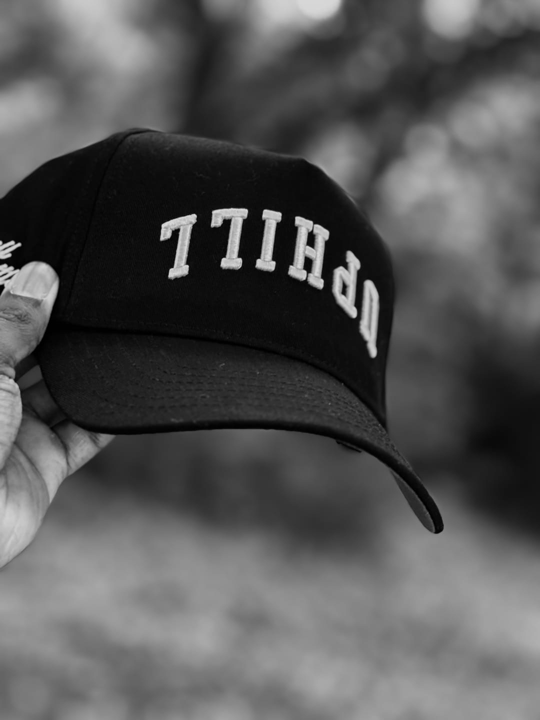 Customer photo review of Black ⅂⅂IHԀՈ Hat