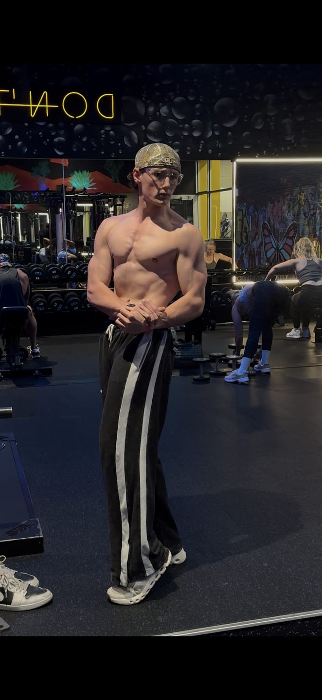 Customer photo review of 2146 - Classic Stripe Sweats