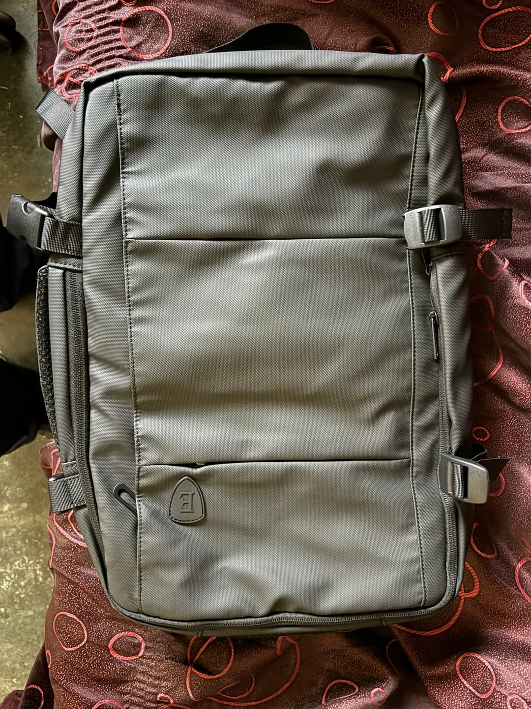 Customer photo review of The Expandable Dark Gray
