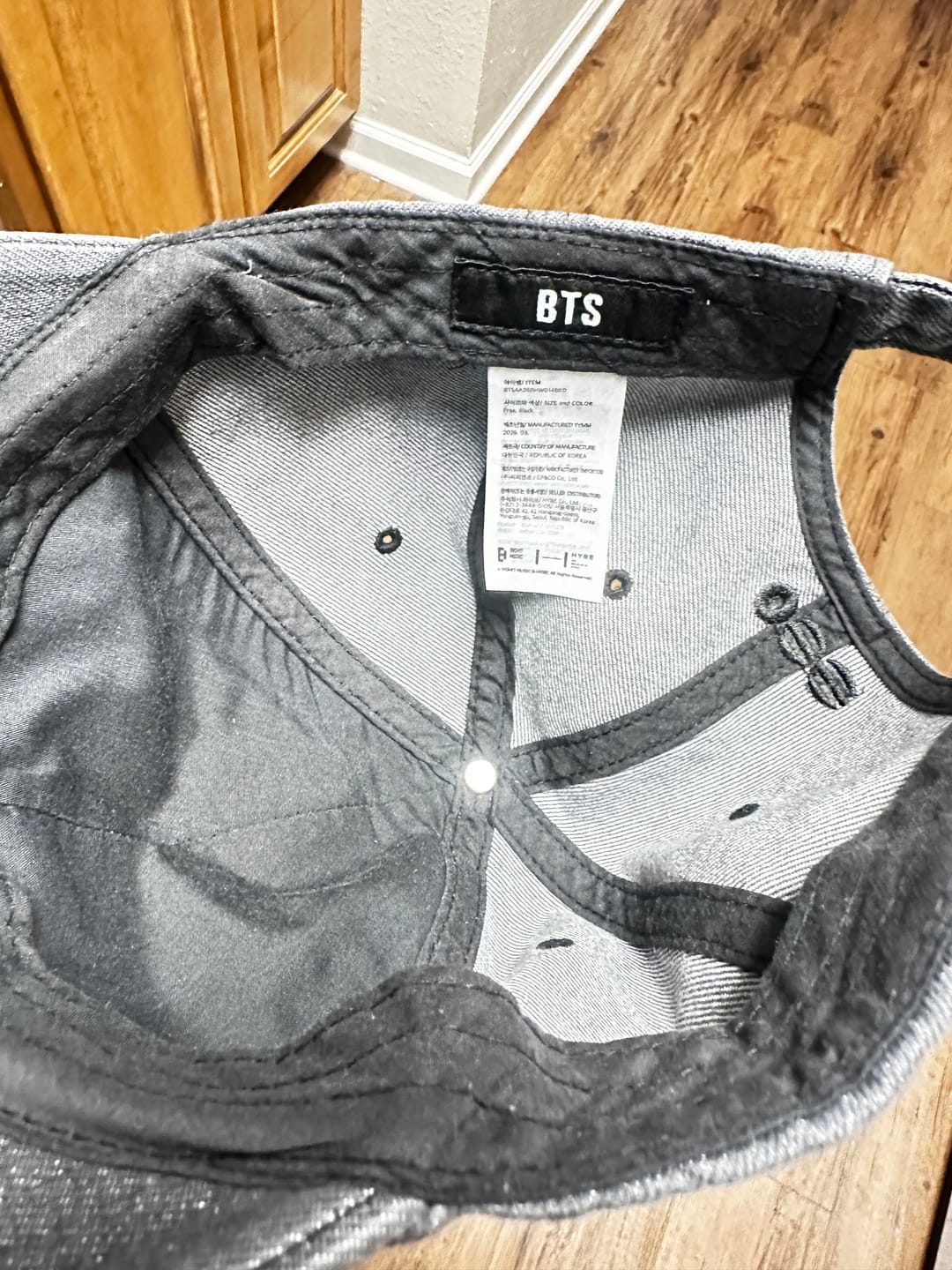 Customer photo review of [2ND PRE-ORDER] BTS - ARIRANG OFFICIAL MD BALL CAP BLACK
