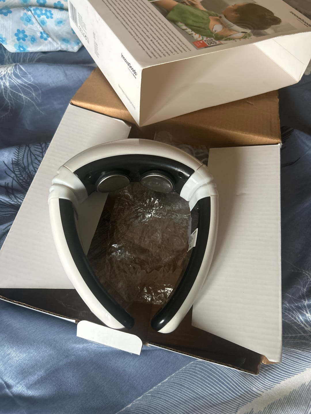 Customer photo review of Masajeador de cuello y espalda electromagnético