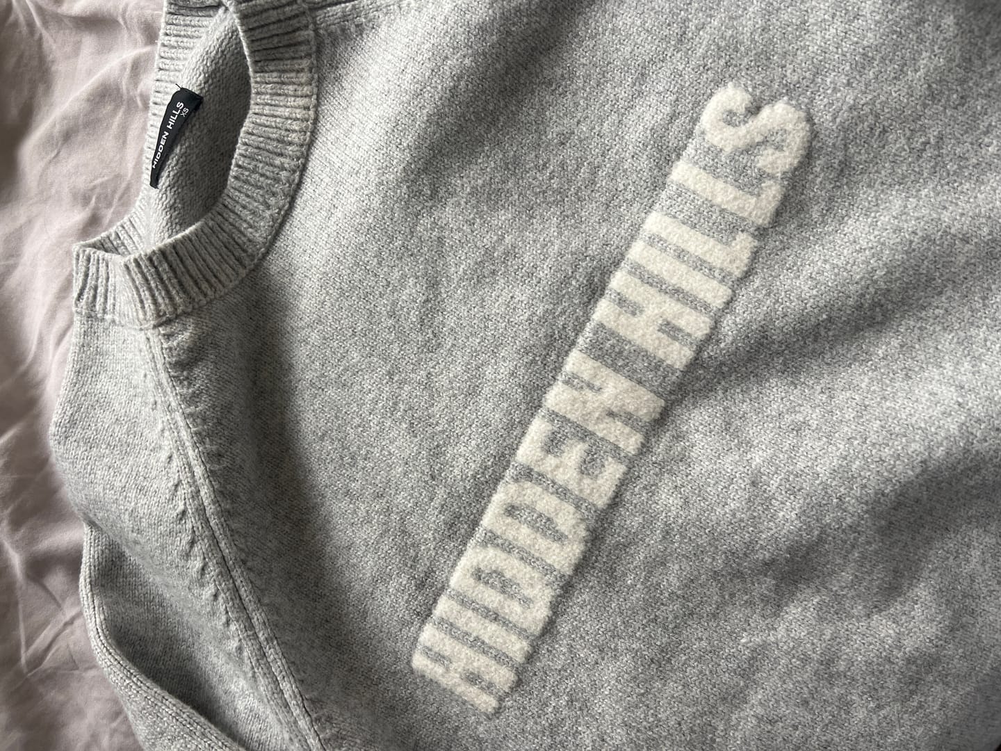 Avis client avec photo sur le PULL EN MAILLE GRIS CLAIR