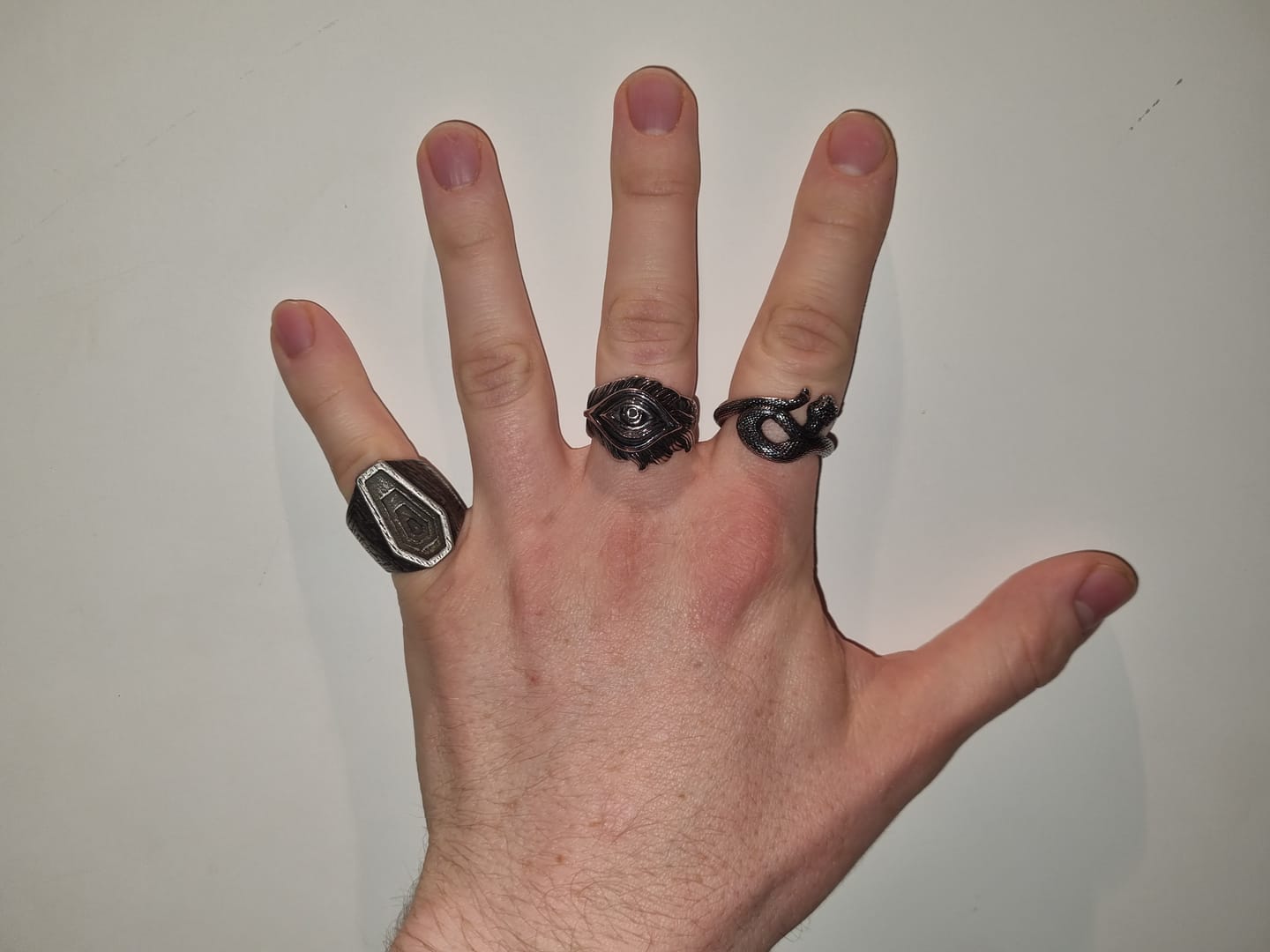 Customer photo review of GRAVES.