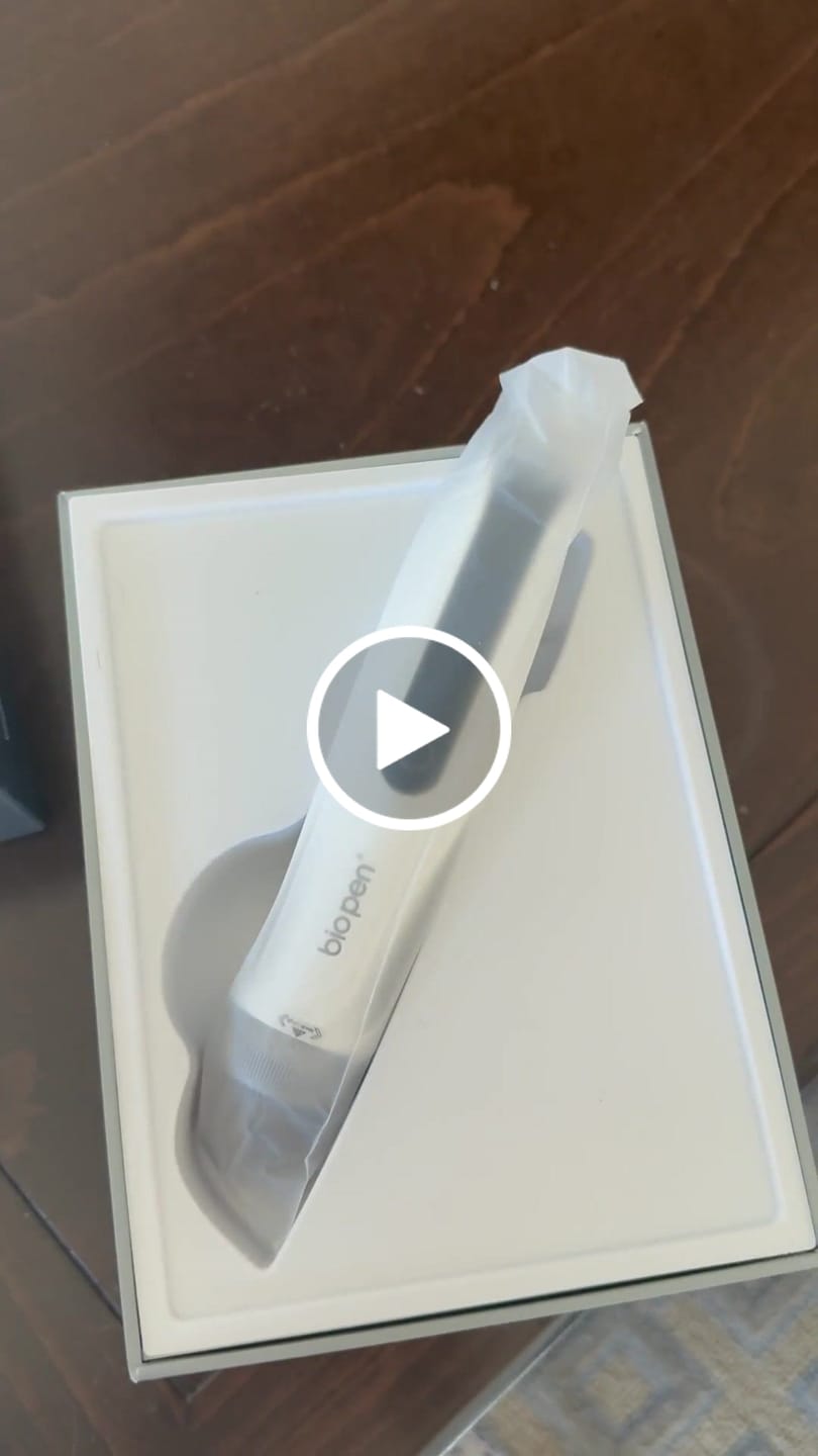 Customer video review of Bio Pen Q2 3-in-1 Microneedling Device with EMS Microcurrent & LED Light Therapy