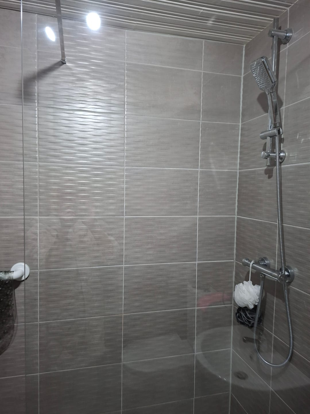 Customer photo review of Shower and Glass Cleaner