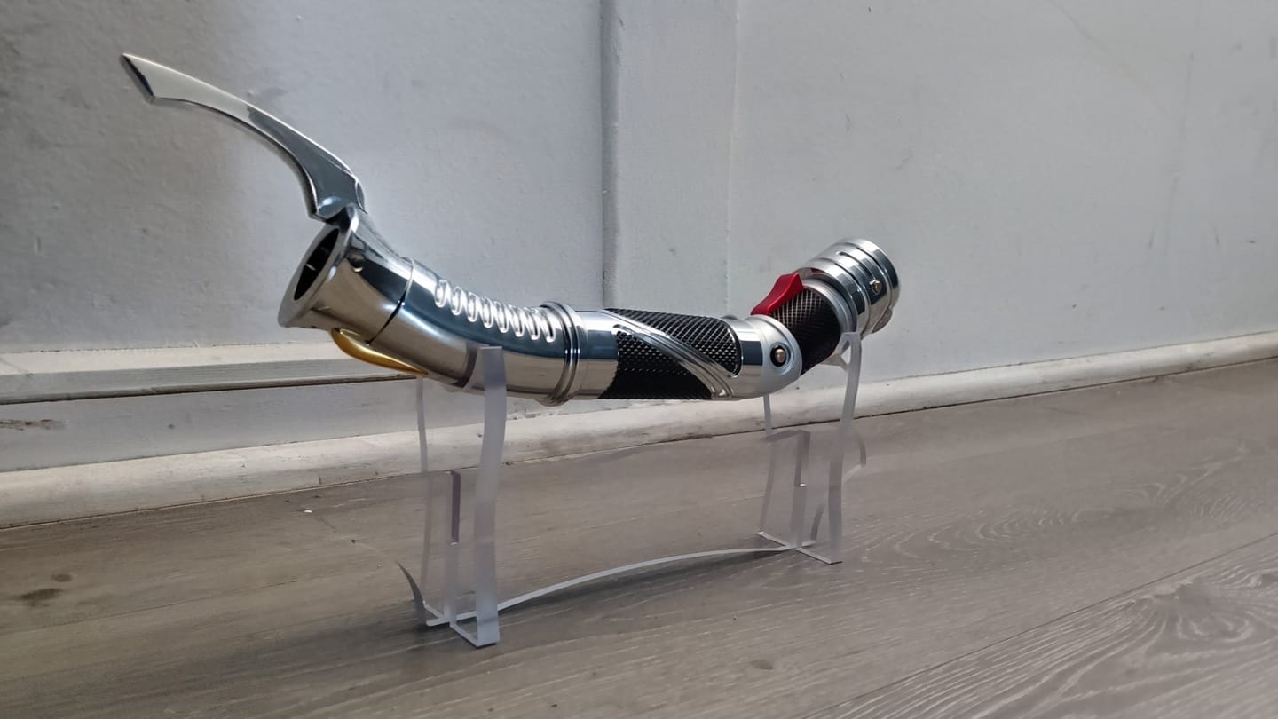 Customer photo review of Conde Dooku Lightsaber - SABLE CURVO